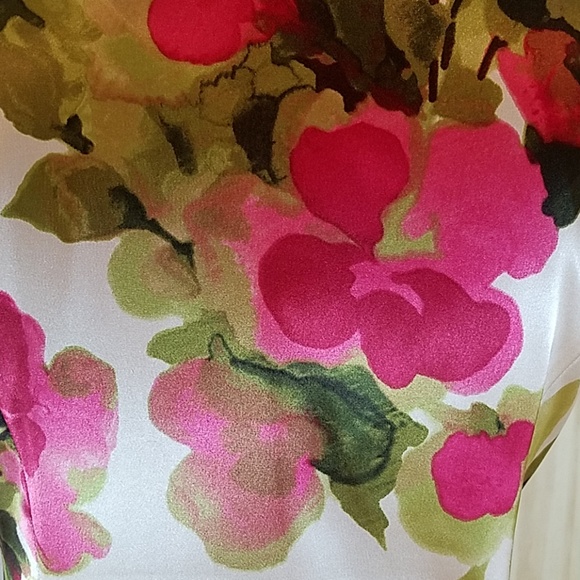 🌸🌱🌺 Floral Dress by Evan Piccone - Picture 5 of 6